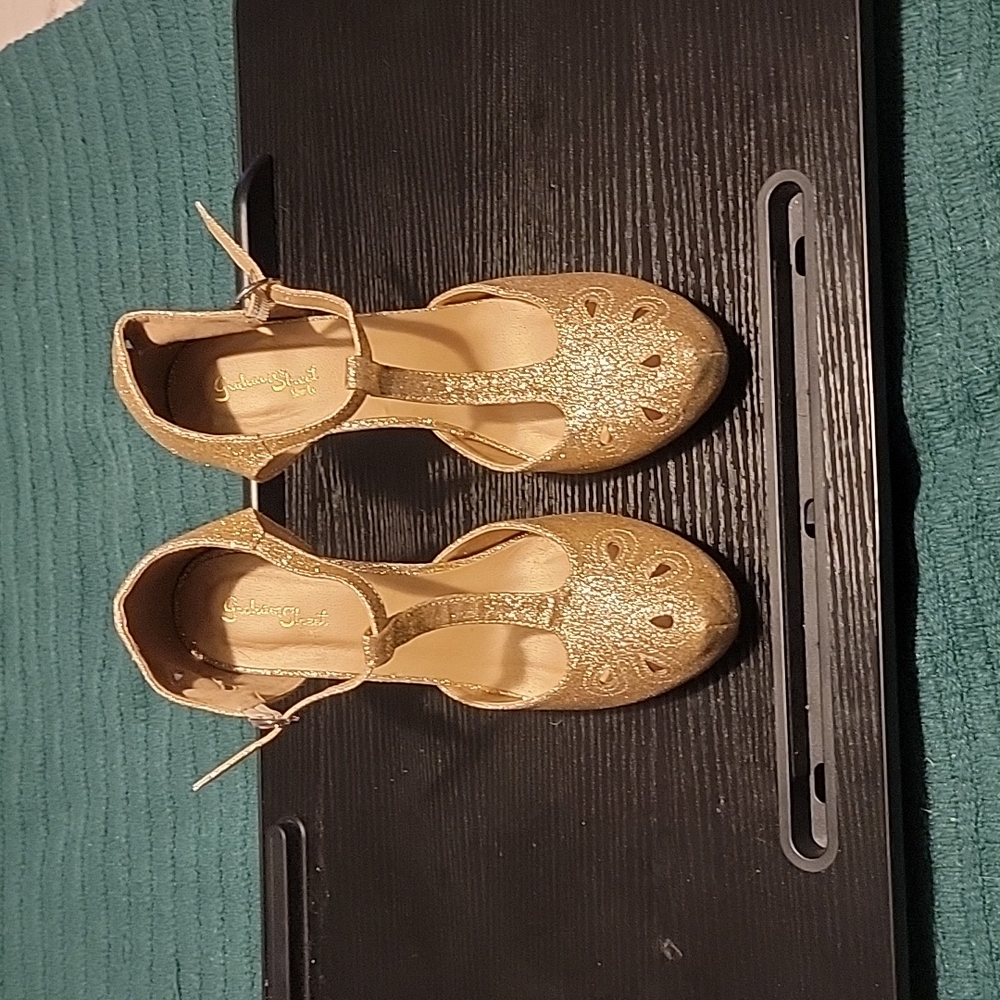 Gold glitter heels